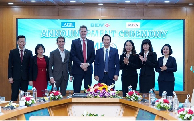Banco vietnamita BIDV recibe premio internacional del mejor del Sudeste Asiático para Pymes