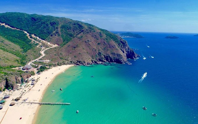 La playa en la ciudad Quy Nhon.