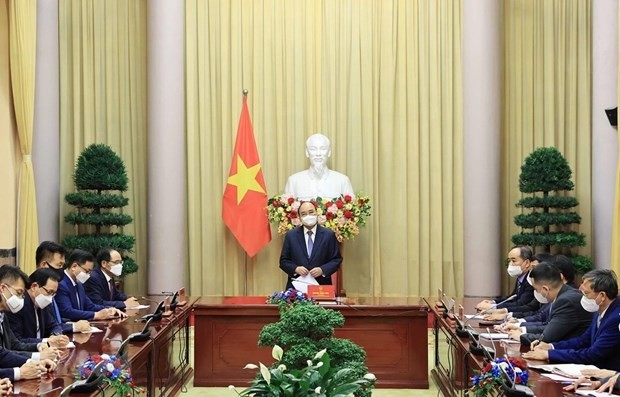 El presidente de Vietnam, Nguyen Xuan Phuc, habla en la reunión. (Fotografía: VNA)