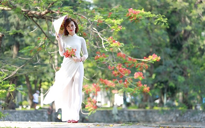  Celebran concurso fotográfico en honor a la belleza de las mujeres vietnamitas.
