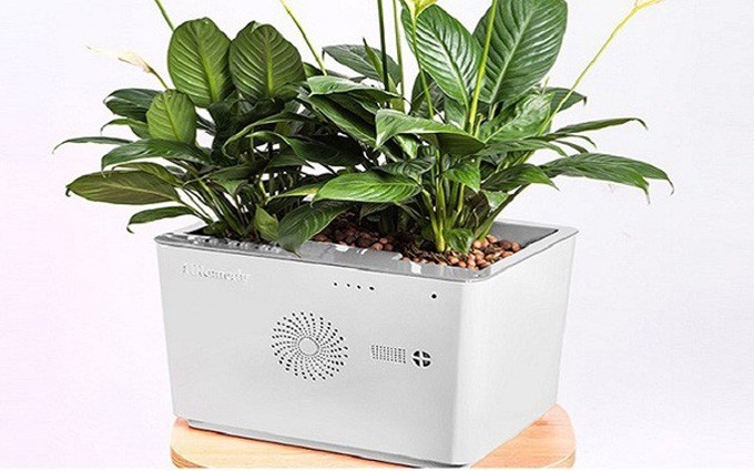 El proyecto TreeOtek con un purificador de aire que integra plantas entre las 20 mejores ideas.