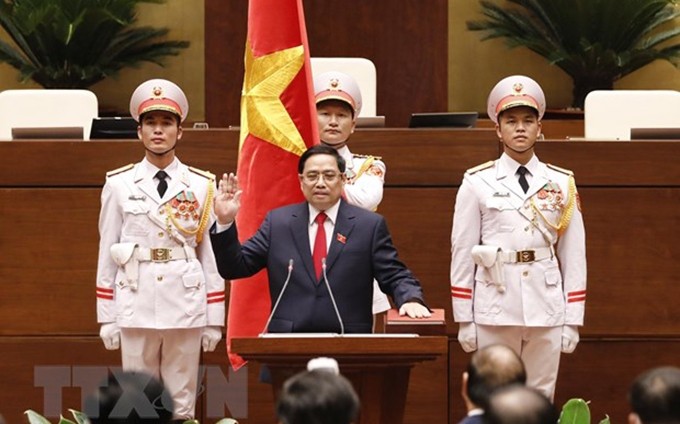 El primer ministro de Vietnam, Pham Minh Chinh, jura ante la Asamblea Nacional. (Fotografía: VNA)