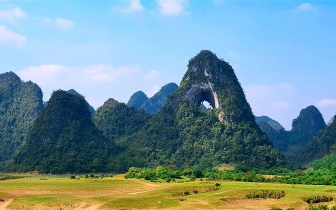 Montaña Mat Than, un paisaje natural peculiar en Vietnam