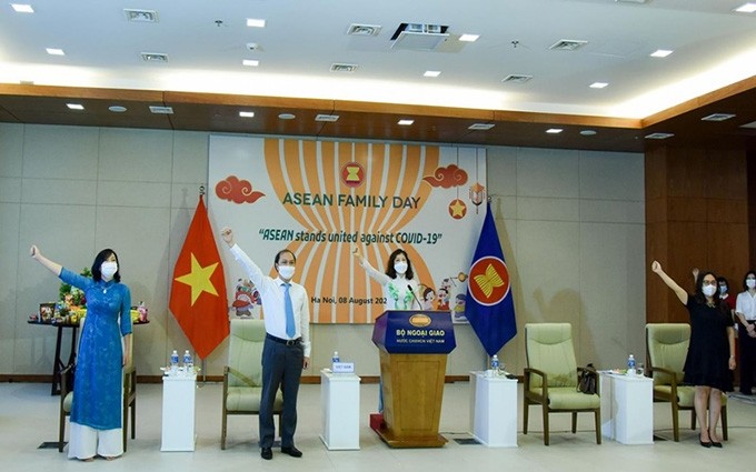 El Día de la Familia de la Asean 2021 se efectúa en Vietnam.