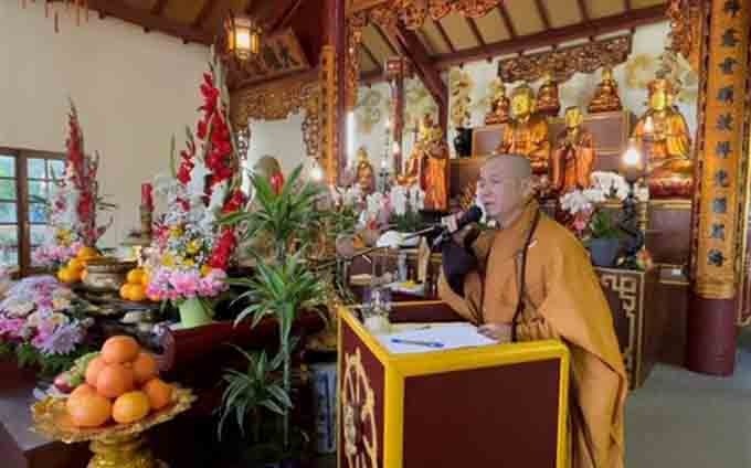 El Bhikkhu Thich Tam Huy, habla en el acto (Fotografía: VNA)