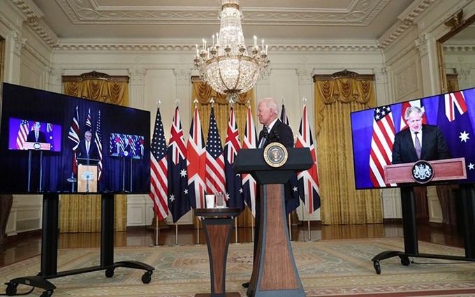 El presidente de Estados Unidos, Joe Biden, en una reunión en línea con los primeros ministros de Reino Unido, Boris Johnson y de Australia, Scott Morrison. (Fotografía: Reuters/VNA)