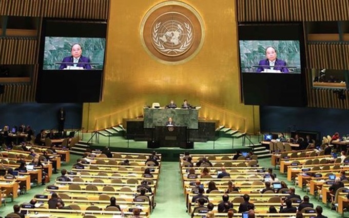 El primer ministro Nguyen Xuan Phuc pronunció un discurso en el 73 Debate de la Asamblea General de las Naciones Unidas, efectuado en septiembre de 2018 en Nueva York. (Fotografía: VNA)