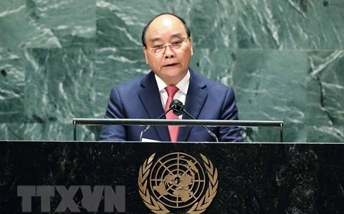 El presidente vietnamita, Nguyen Xuan Phuc, participa en el 76 período de sesiones de la Asamblea General de las Naciones Unidas en Nueva York. (Fotografía: VNA)