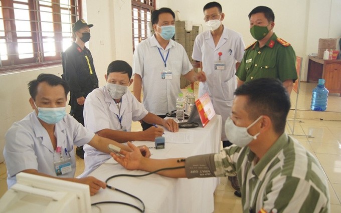  Vietnam administra vacunas contra Covid-19 a presos