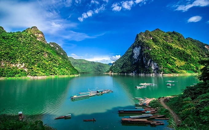 La majestuosa belleza natural en el pueblo de Huoi Long. (Fotografía: dulich.petrotimes.vn)