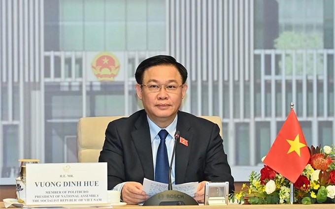 El presidente de la Asamblea Nacional de Vietnam, Vuong Dinh Hue.