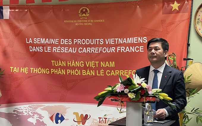 El ministro de Industria y Comercio de Vietnam, Nguyen Hong Dien, en el evento. (Fotografía: VNA)