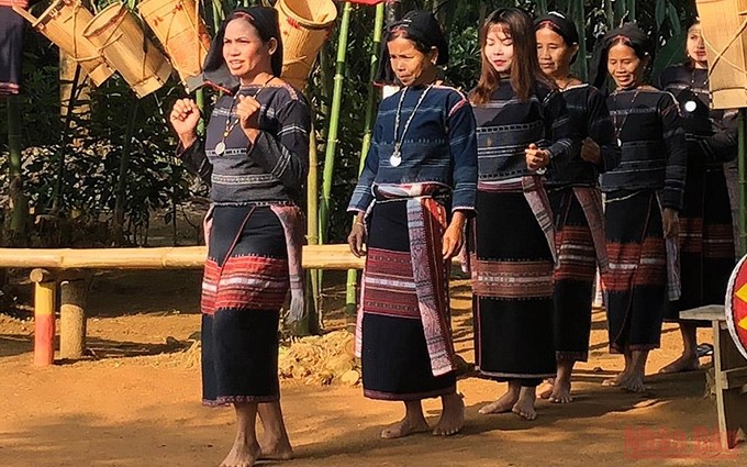 Celebrarán Semana “Gran unidad de los pueblos – Patrimonio cultural de Vietnam” 2021. (Fotografía: Nhan Dan)
