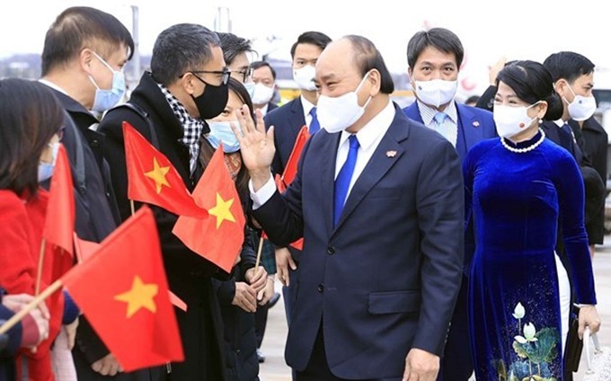 El presidente de Vietnam, Nguyen Xuan Phuc, junto con la delegación nacional de alto nivel, concluye con éxito su visita oficial a Suiza del 25 al 29 de noviembre de 2021. (Fotografía: VNA)