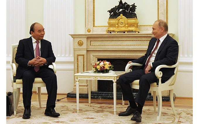La reunión entre el presidente vietnamita, Nguyen Xuan Phuc, y su homólogo ruso, Vladimir Putin (Fotografía: Nhan Dan)