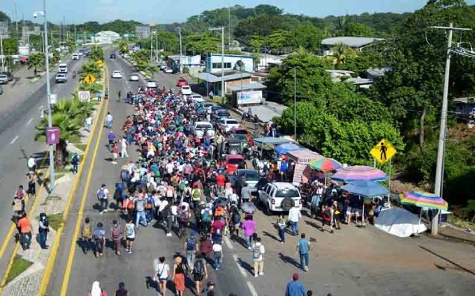  Refugiados y migrantes desde Centroamérica y el Caribe pasan por el estado de Chiapas, México, para llegar a Estados Unidos, el 2 de septiembre de 2021. (Foto: Reuters)
