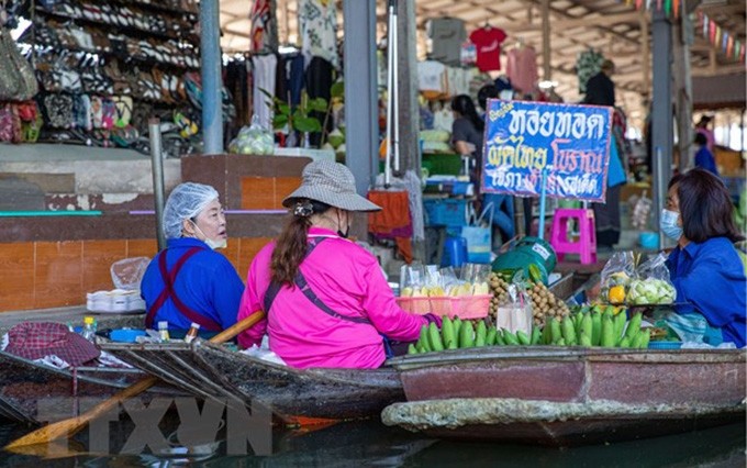 Un mercado flotante en Tailandia (Fotografía: Xinhua/VNA)