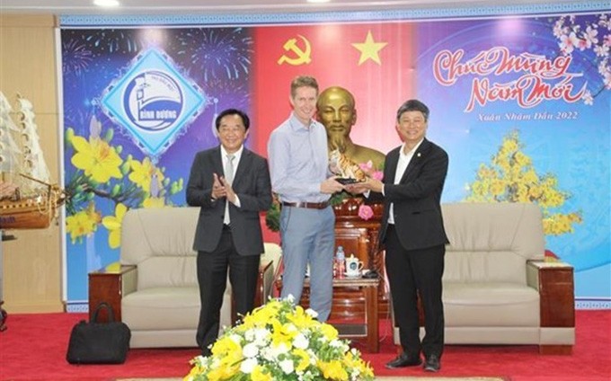 Representantes vietnamitas y daneses en el encuentro. (Fotografía: VNA)