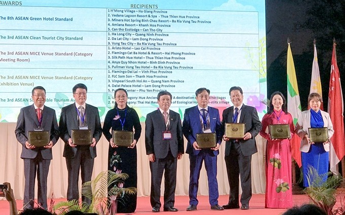 La ceremonia de entrega de premios. (Fotografía: Administración General de Turismo de Vietnam)