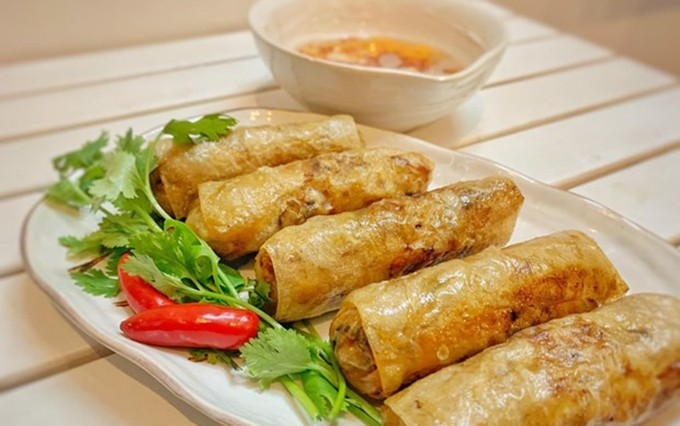 El "Nem" de Vietnam figura entre los platos favoritos de los franceses. (Fotografía: VNA)