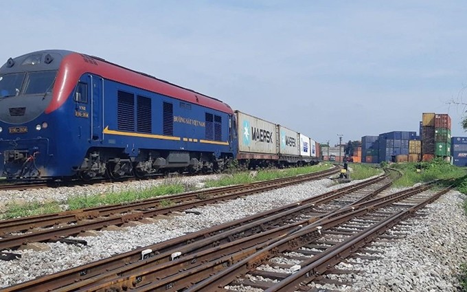 Operarán primera ruta de transporte ferroviario de contenedores entre Da Nang y Europa. (Fotografía: VNA)