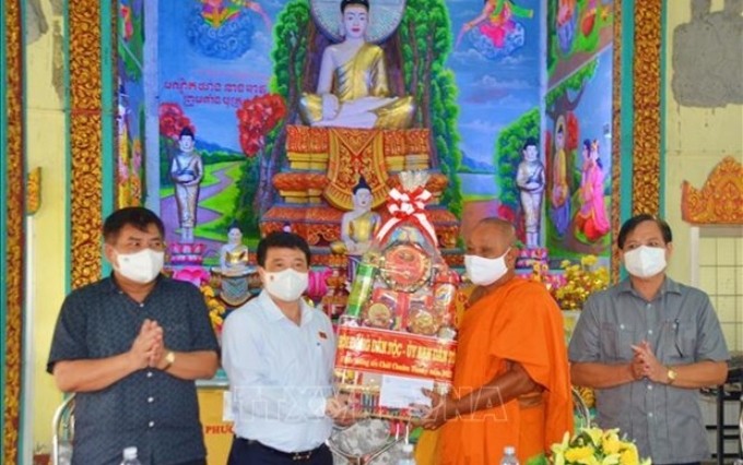 Felicitan a comunidad khmer en Vietnam por fiesta tradicional del Chol Chnam Thmay.