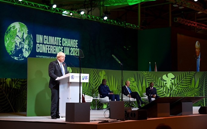 El primer ministro británico, Boris Johnson, habla en una conferencia en el marco de la COP26. (Fotografía: COP26)