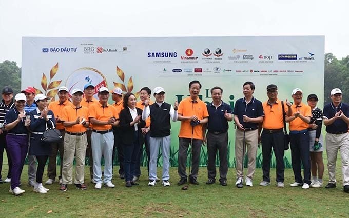 Los golfistas en plena competencia (Foto: Comité Organizador)