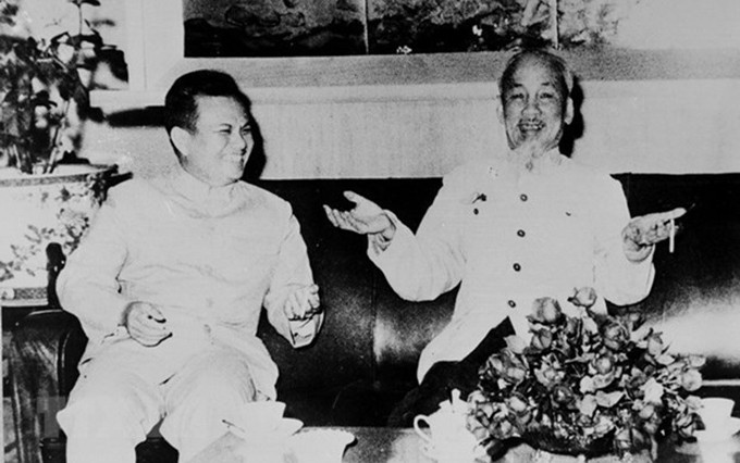 Los presidentes Ho Chi Minh y Kaysone Phomvihane (Foto: Archivos de VNA)