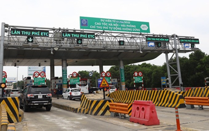 Pondrán en servicio el cobro electrónico de peajes en autopista Hanói-Hai Phong.