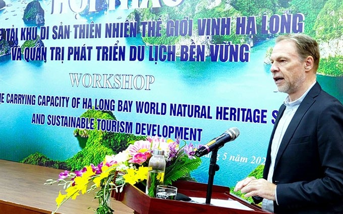 El representante de la Unesco en Vietnam, Christian Manhart habla en el evento. (Fotografía: Nhan Dan)
