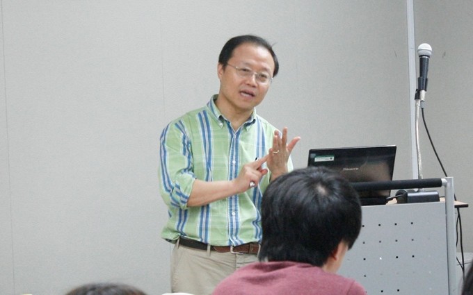 El profesor Lee Han-woo. (Fotografía: VNA)