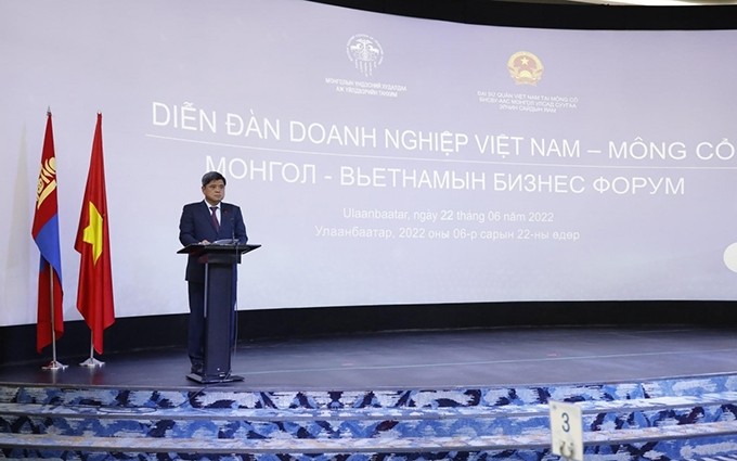 El viceministro de Agricultura y Desarrollo Rural de Vietnam Tran Thanh Nam habla en el Foro. (Fotografía: thoidai.com.vn)