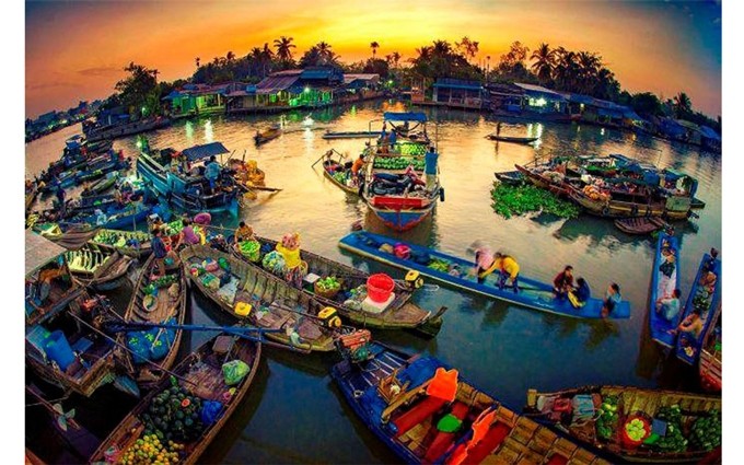 La obra “Mercado flotante de Phong Dien” de Tran Anh Thang.