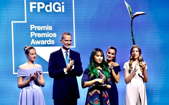 Trang Nguyen recibe Premio internacional Fundación Princesa de Girona (FPdGi) 2022. (Fotografía: Nhan Dan)