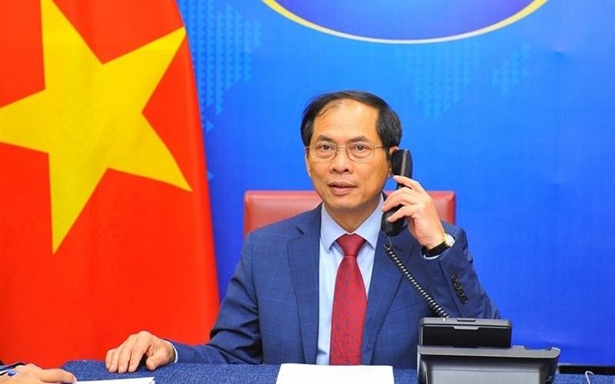 El ministro de Relaciones Exteriores de Vietnam, Bui Thanh Son. 