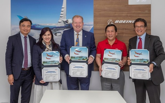 Vietjet y Boeing firman un acuerdo en la exposición internacional Farnborough International AirShow 2022. (Fotografía: Vietjetair.com)