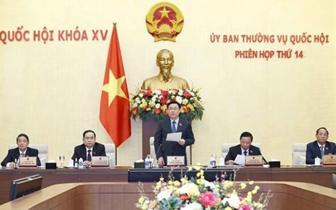 Presidente de la Asamblea Nacional, Vuong Dinh Hue, en el evento (Fotografía: VNA)