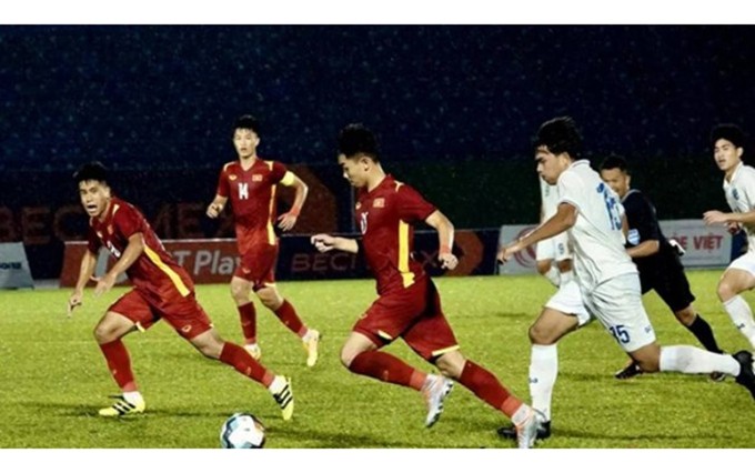 Vietnam jugará contra Malasia en la final del torneo internacional de fútbol. (Fotografía: VNA)