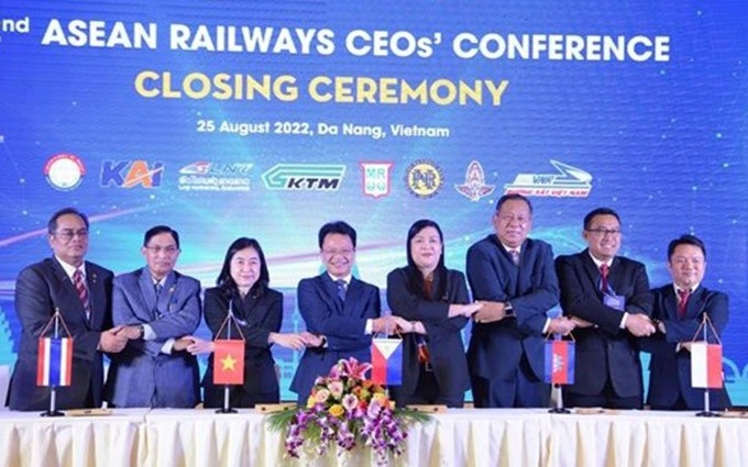Directores Ejecutivos de Ferrocarriles de la ASEAN en la cita. (Fotografía: VNA)