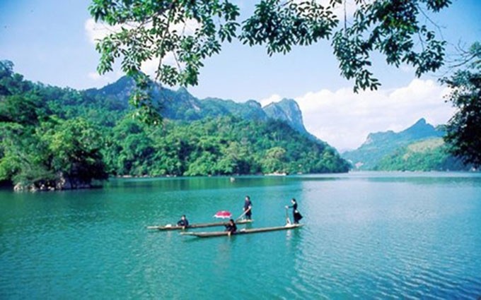 Turismo en el lago de Ba Be, Bac Kan (Fuente: Internet)