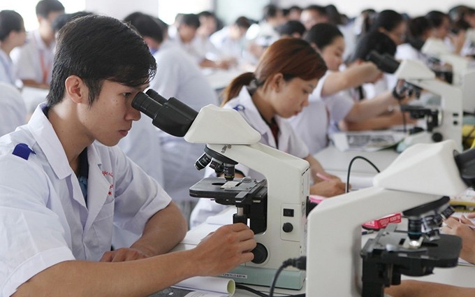 Estudiantes de medicina en Vietnam. (Fuente: VNA)