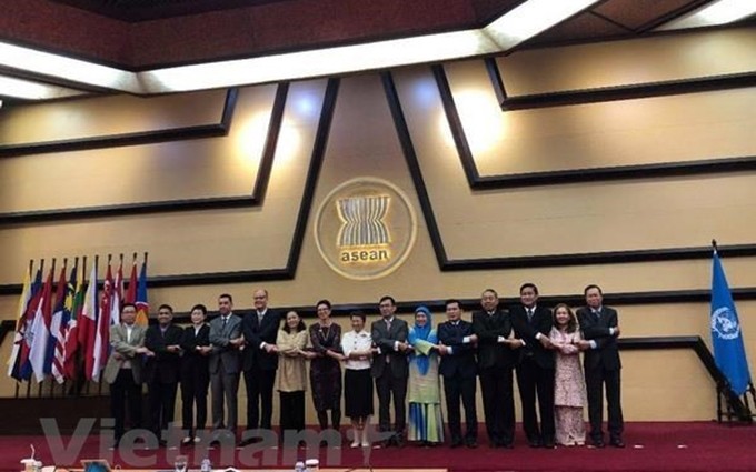 Representantes de la ASEAN y la ONU en la reunión. (Fotografía: VNA)