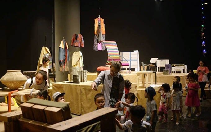Una exposición en el espacio cultural y creativo Heritage Space en Hanói.