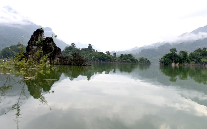 Una vista de la Reserva Natural de Na Hang, en Tuyen Quang. (Fotografía: lehoithanhtuyen.com.vn)
