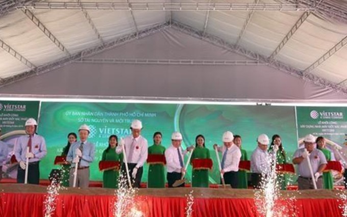 La empresa vietnamita Vietstar inicia construcción de fábrica de procesamiento de desechos sólidos. (Fotografía: tuoitre.vn)