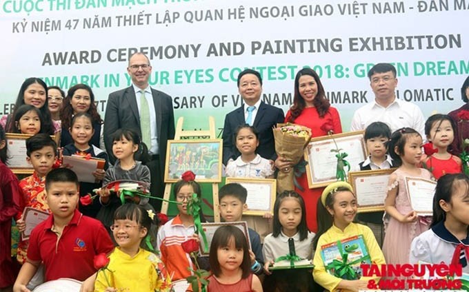 Entregan en Hanoi premios del concurso de dibujo infantil sobre protección ambiental (Fuente: VNA)