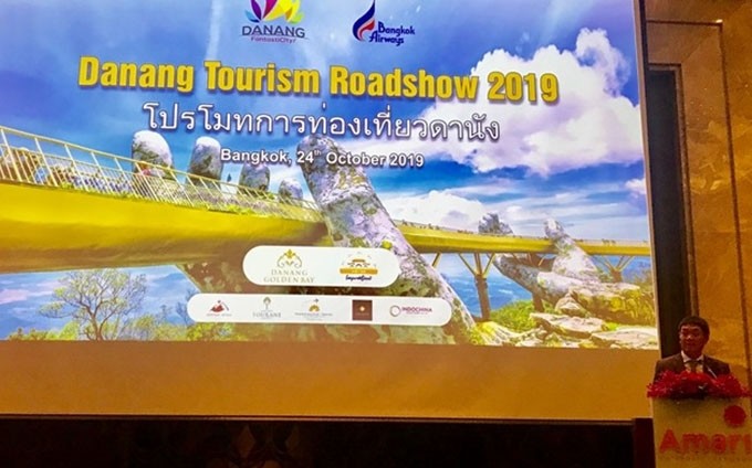 El embajador de Vietnam en Tailandia, Nguyen Hai Bang, interviene en el evento. 