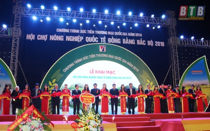 Escena de la inauguración. (Fotografía: baothaibinh.com.vn)
